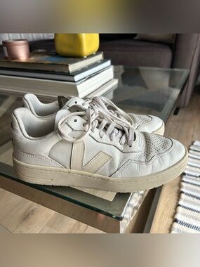 Women’s Veja Sneakers
